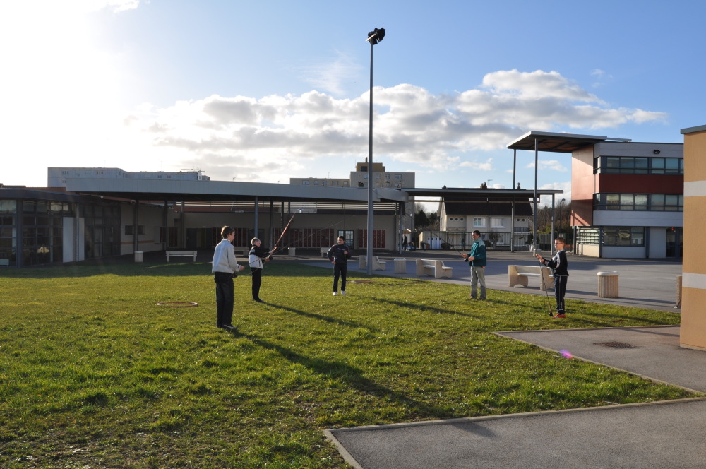 Dbut mars, premier apprentissage du lancer pour le club pche mouche.